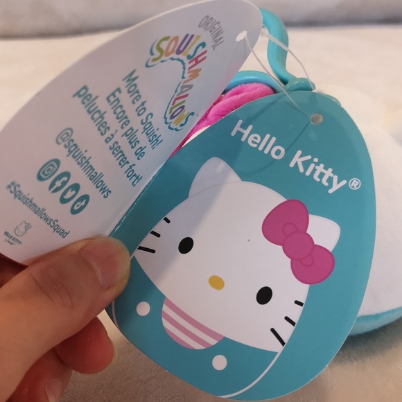 Squishmallow clip Hello Kitty,  blue and pink - Picture 6 of 6